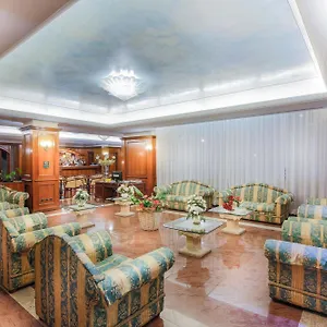 4* Hotel Capital
